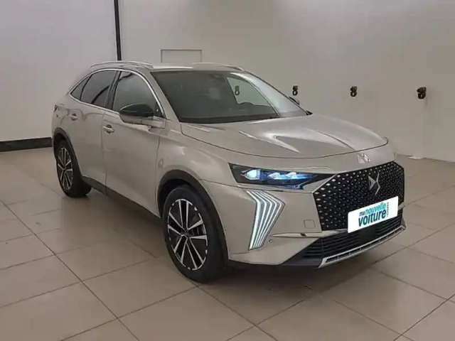 Ds Ds 7 hybride rechargeable e-tense 300 eat8 4x4 — photo 28