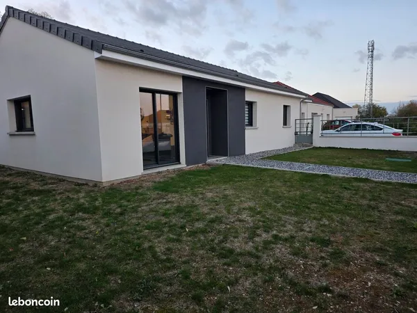 Maison récente de 94 m² - 3 chambres - DPE A - Buchères (10800)