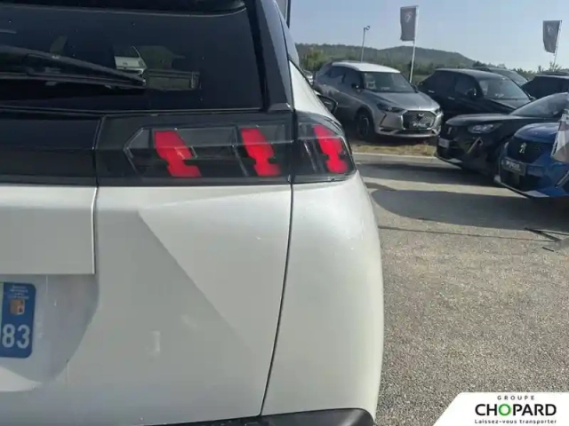 Peugeot 2008 electrique 136 ch — photo 23