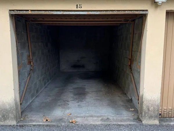 Parking 13 m²