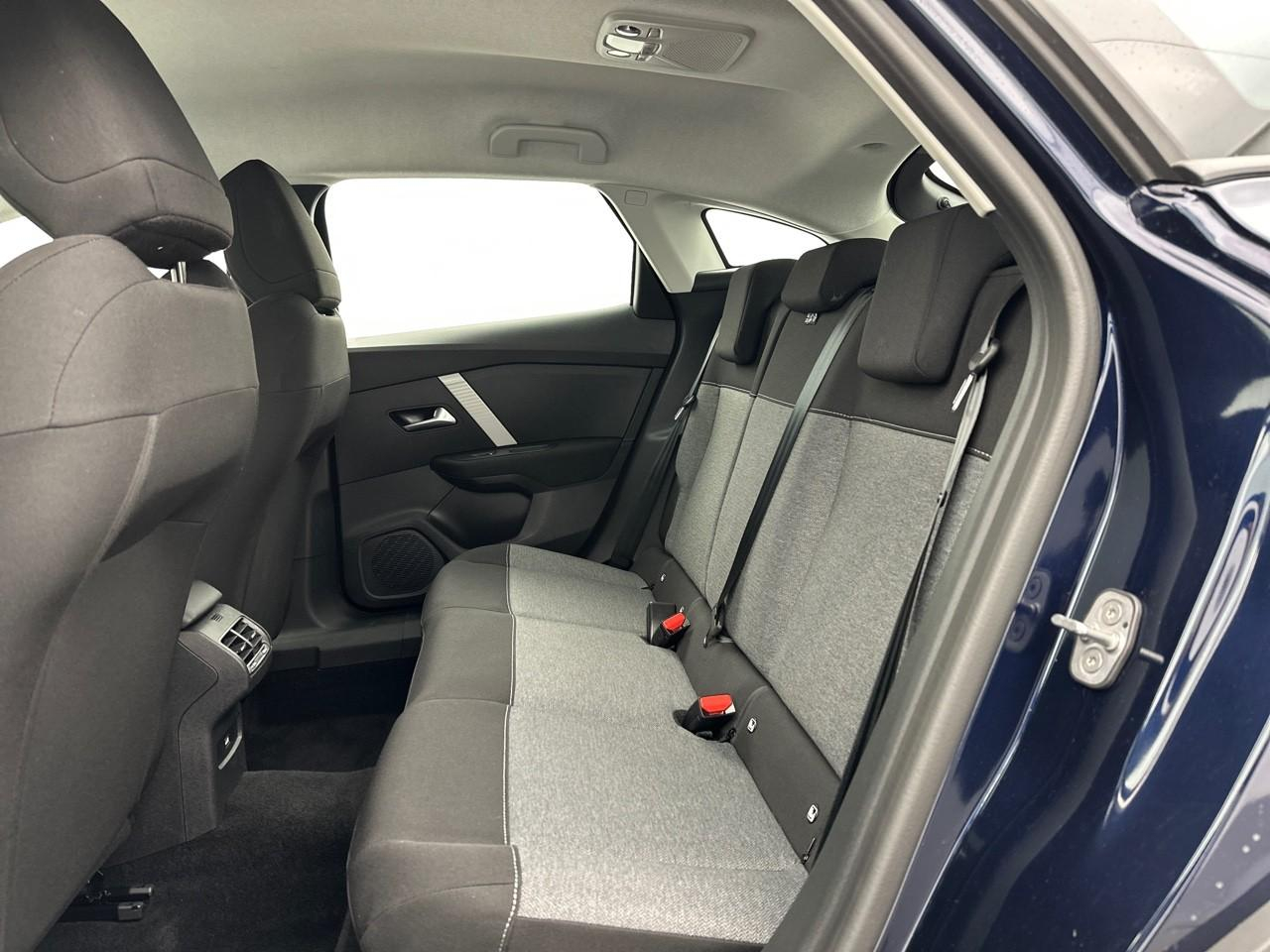 Citroën C4 hybride 100 e-dcs6 you — photo 11