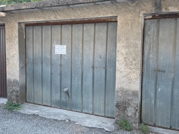 Garage fermé
