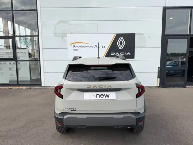 Dacia Duster hybrid 155 — photo 7