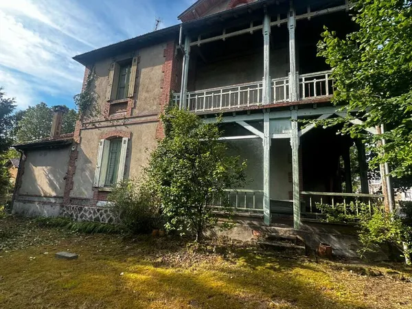 Maison 20 pièces 450 m²