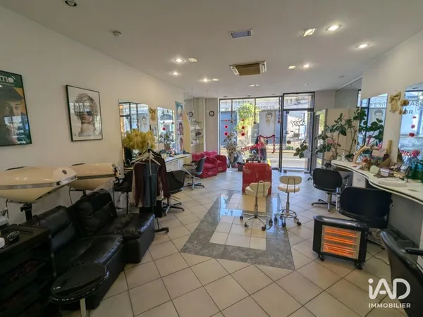Local commercial 56 m²