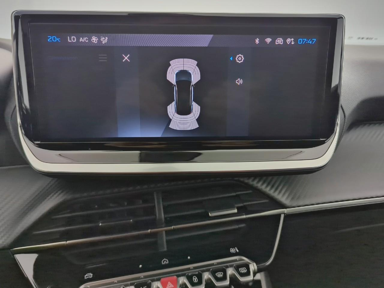 Peugeot 2008 hybrid 145 e-dcs6 allure — photo 17