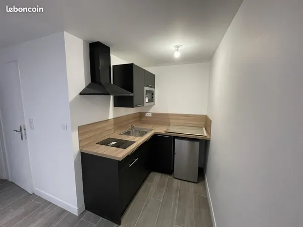 Studio 1 pièce 24 m²
