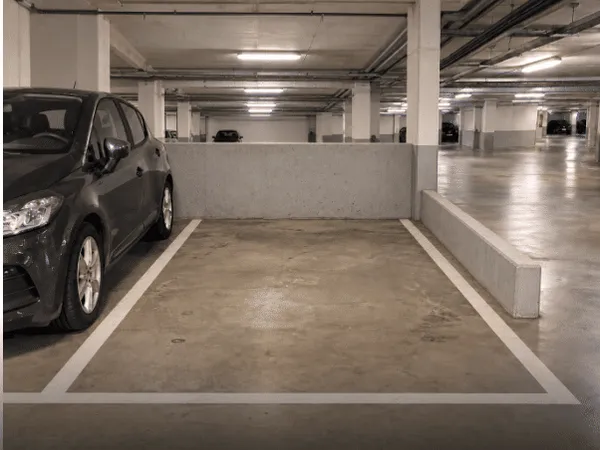 Parking 12 m²