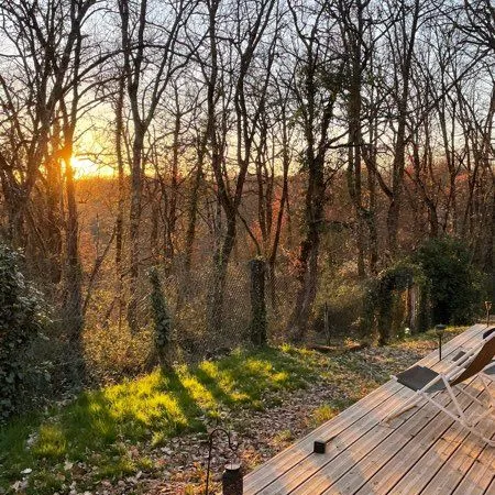 Maison de plain-pied de 90 m² au coeur de la nature - Terrain arboré de 1 775 m² - Terrasse de 42,5 