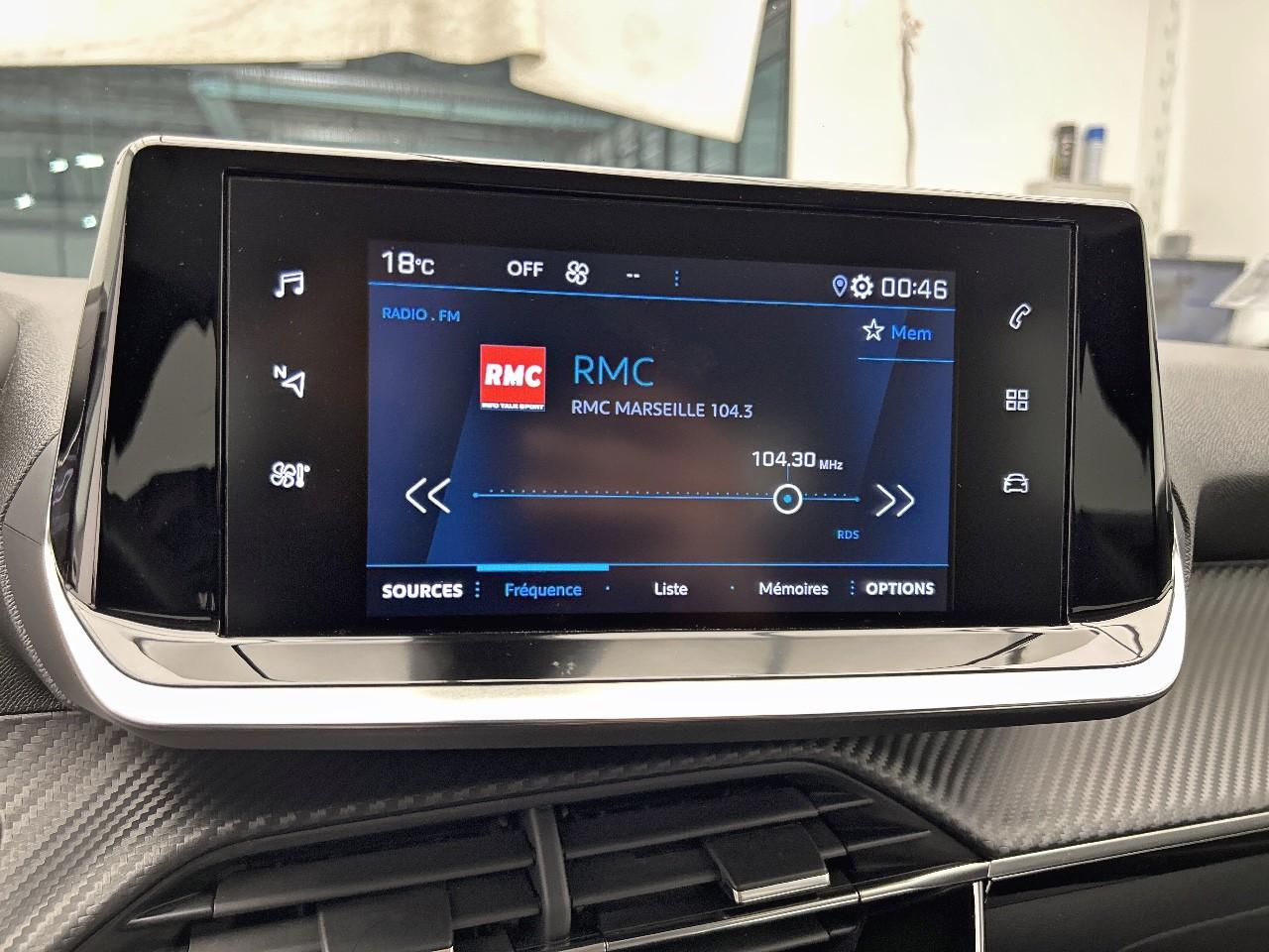 Peugeot 2008 puretech 100 s&s bvm6 allure — photo 11