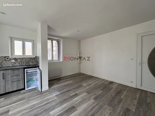 Studio 1 pièce 23 m²