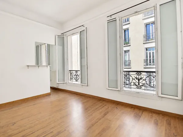 APPARTEMENT 2/3 PIECES MARSEILLE 5 - 50 M2 - DERNIER ETAGE