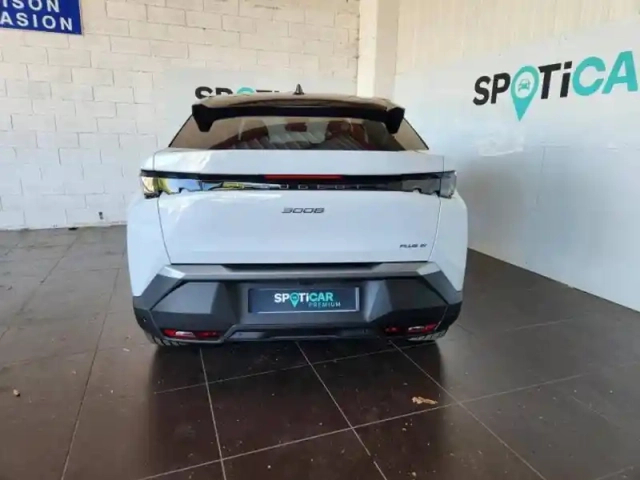 Peugeot 3008 plug-in hybrid 195 e-dcs7 — photo 4