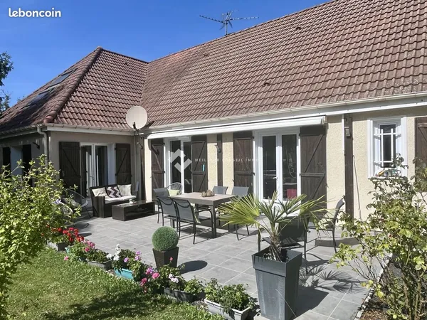 Maison 8 pièces 199 m²