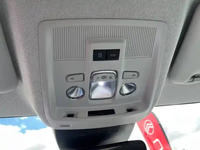 Citroën C5 Aircross hybride rechargeable 195 e-eat7 — photo 18