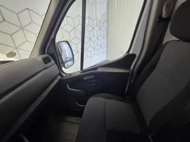 Renault Master fgn trac f3500 l2h2 blue dci 135 — photo 22
