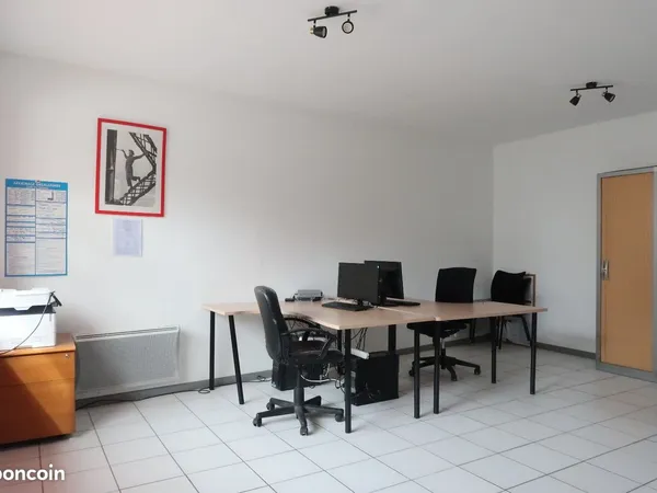 Bureaux 30 m² ANDREZIEUX BOUTHEON