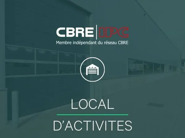 Local d'activité 1933 m²