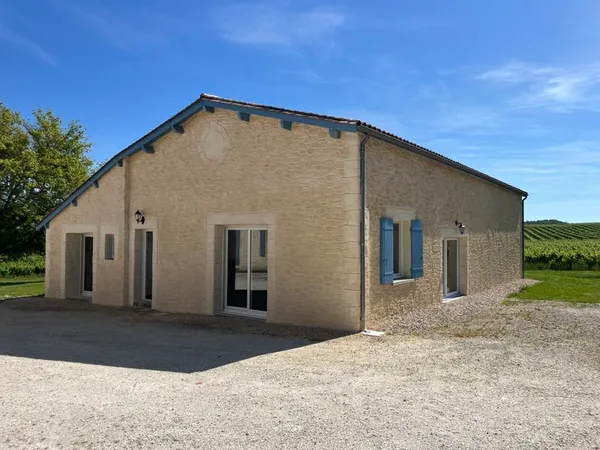 Maison en pierre de 5 pièces principales