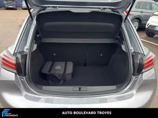 Peugeot 208 e- 136ch style — photo 6