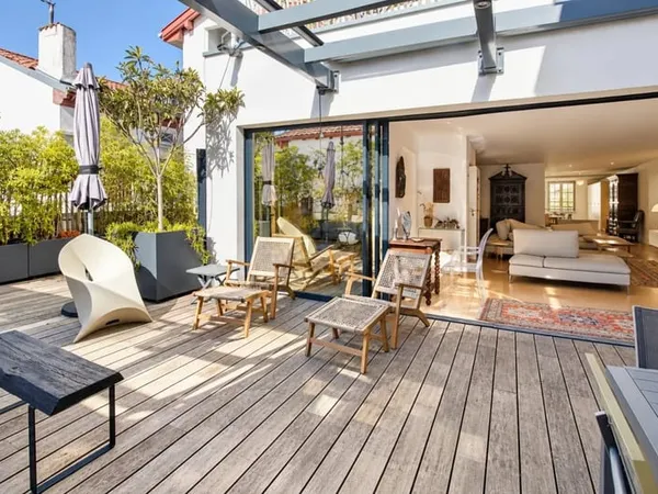 À vendre Saint-Jean-de-Luz - Appartement de 199 m² avec terrasse en coeur de ville