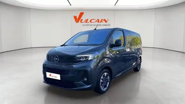 Opel Vivaro fgn sportive diesel 180 ch m automatique