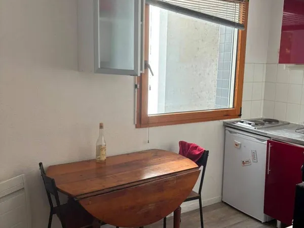 Studio 1 pièce 25 m²