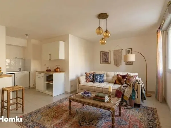 Appartement T2 de 39 m² à Toulouse 31200, Rue Cécile Brunschvicg