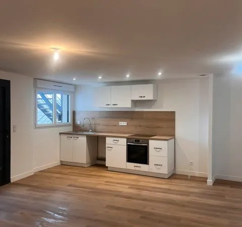 T3 75 m² en RDC avec parking - Reyrieux - DPE C - 820
