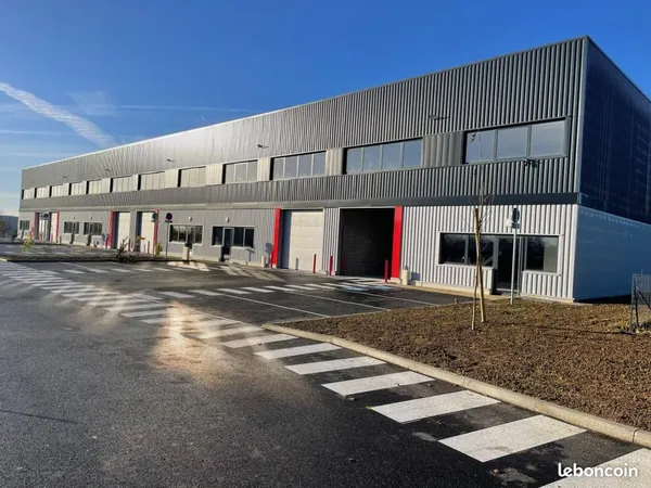 Local d'activité 2 268 m²
