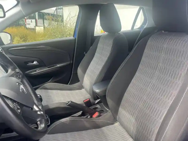 Opel Corsa 1.2 turbo 100 ch bvm6 — photo 17