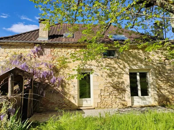 Maison en pierre de 5 pièces principales