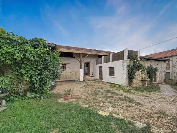 Maison de village en pierres du XVIIIe siècle 180m2 habita
