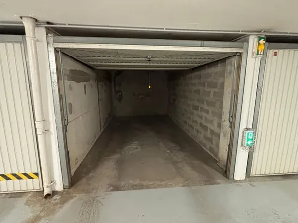 Parking/Garage 12 m²