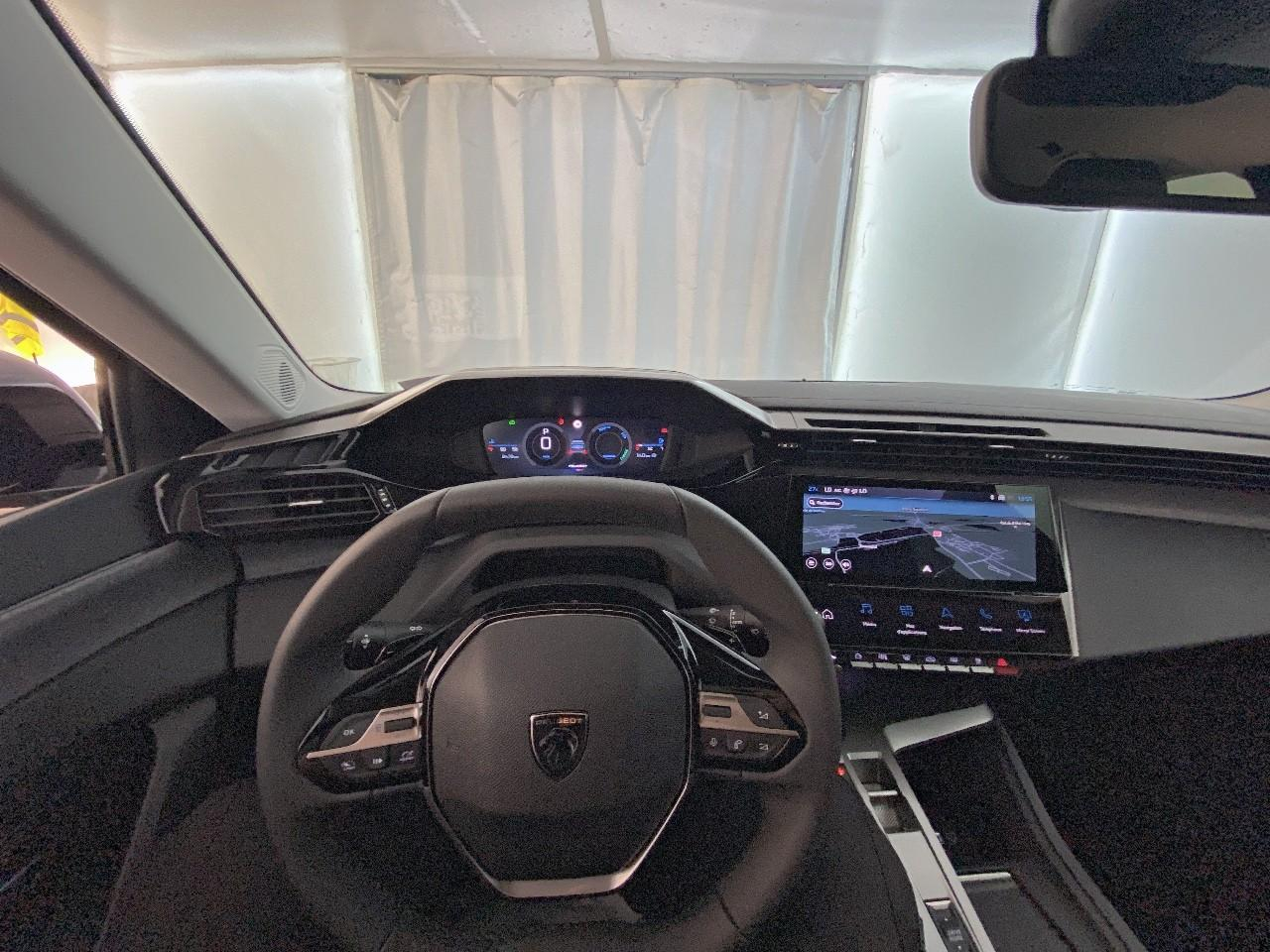 Peugeot 308 hybrid 145 e-dcs6 allure — photo 12