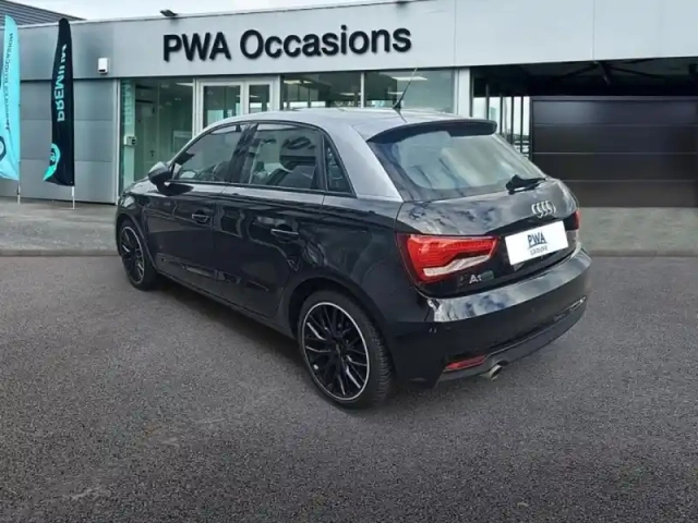 Audi A1 sportback 1.0 tfsi 95ch ultra midnight series s tronic 7 — photo 7