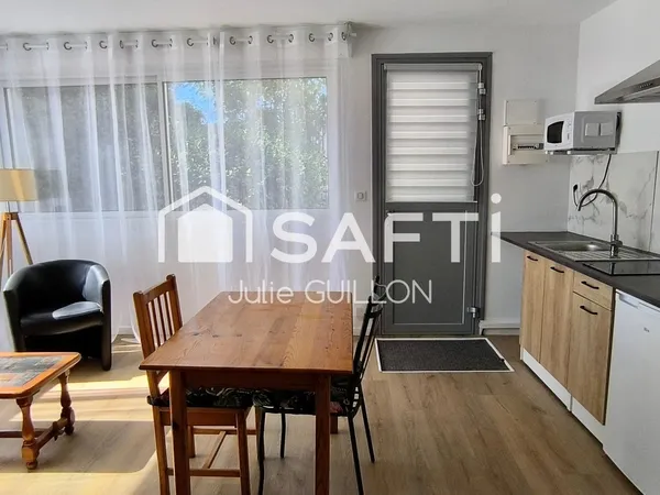 Studio 33m² rénové, parking & plages à pied !