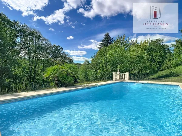 Vends maison - 198.84 m² - 6 pièces, 5 chambres - Graulhet 81300