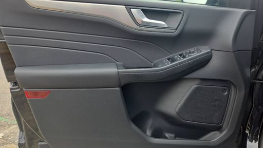 Ford Kuga 2.5 Duratec 190 Flexifuel Hybrid CVT - Titanium – 2023 – 51567 km – Hybride essence bioéthanol – Boîte Automatique — photo 55