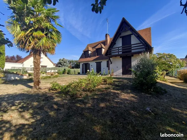 Maison 10 pièces 156 m²