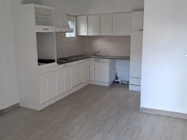 3 pièces dans maison