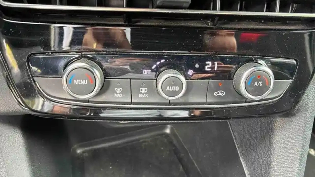 Opel Mokka electrique 136 ch &amp; batterie 50 kwh — photo 17