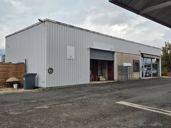 Garage automobile, station service, 77118