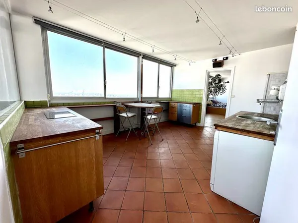 Deux pièces 92m2 Porte de choisy