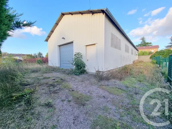 Local 225 m²