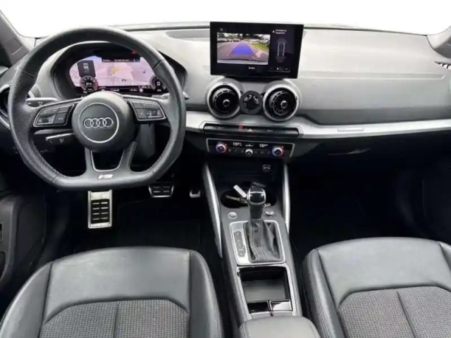 Audi Q2 35 tfsi 150 s tronic 7 s line — photo 8