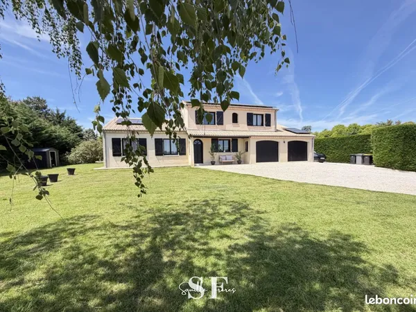 Maison 7 pièces 150 m²