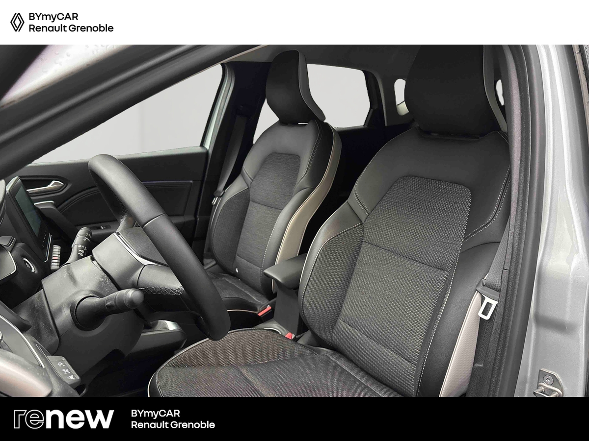 Renault Captur mild hybrid 140 — photo 11