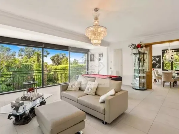 À VENDRE – VILLA D’EXCEPTION À CANNES – CALIFORNIE – VUE MER – PROCHE PLAGES
