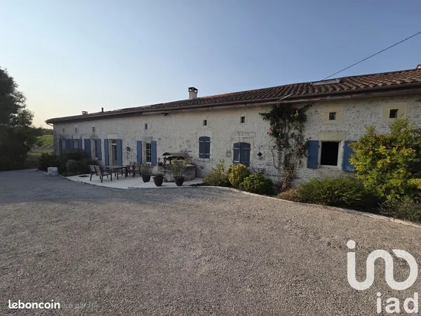 Propriété 6 pièces 179 m²
